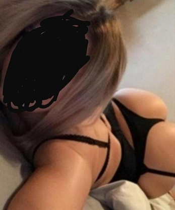 Воплощение соблазна и страсти. 💋
Мои услуги — погружение в беззаботный мир наслаждения: классический и эротический массаж, оральный и классический секс, ролевые игры и фетиш. Я всегда стремлюсь превзойти ожидания, и мои нежные руки и горячие губы способны дарить пик наслаждения.
Доверься мне, и я подарю тебе незабываемые ощущения, освежающие и дарящие эйфорию. Моя тайная личность и сексуальная аура покорят тебя с первого взгляда, открывая дверь в мир запретных фантазий.
Позволь себе освободиться от будничности и погрузиться в эстетику наслаждения. Мои горячие фото — подтверждение моего опыта и привлекательности. Живу в Москве, и могу легко организовать встречу в уютной гостинице или квартире. Воскреси огонь 🔥 своих желаний вместе со мной и получи истинное удовлетворение. 💖 8893, 27 лет